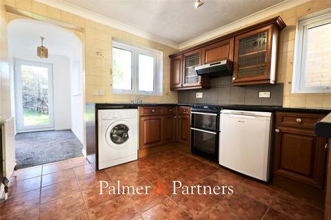 2 bedroom bungalow for sale, Brookvale, St. Osyth, Clacton-on-Sea, Essex, CO16