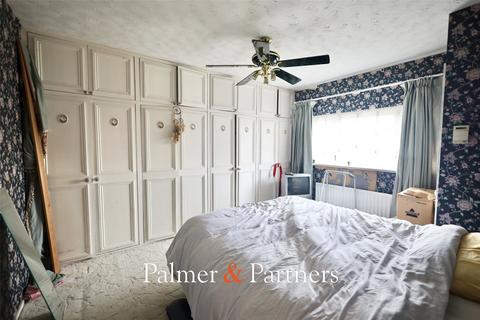 undefined, Marlowe Road, Jaywick, Clacton-on-Sea, Essex, CO15