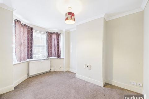3 bedroom terraced house for sale, Brighton Road, Berkshire RG6