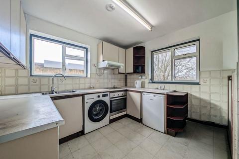 undefined, Flat , Pearson Court, Central Road, Morden