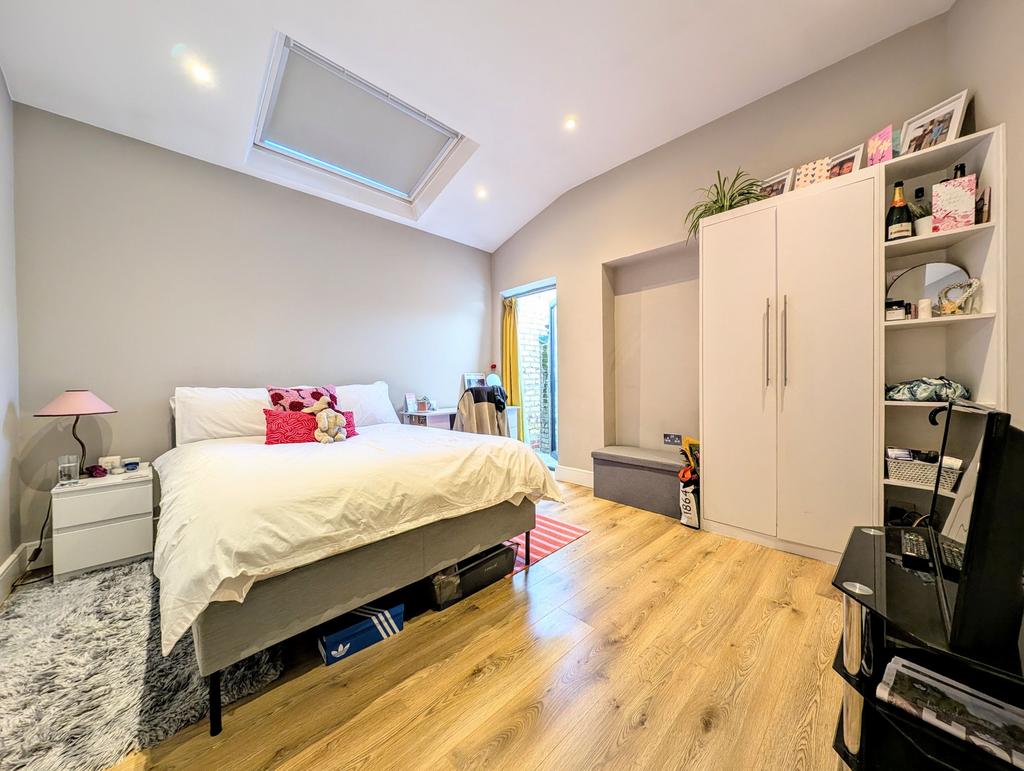 Room 4
