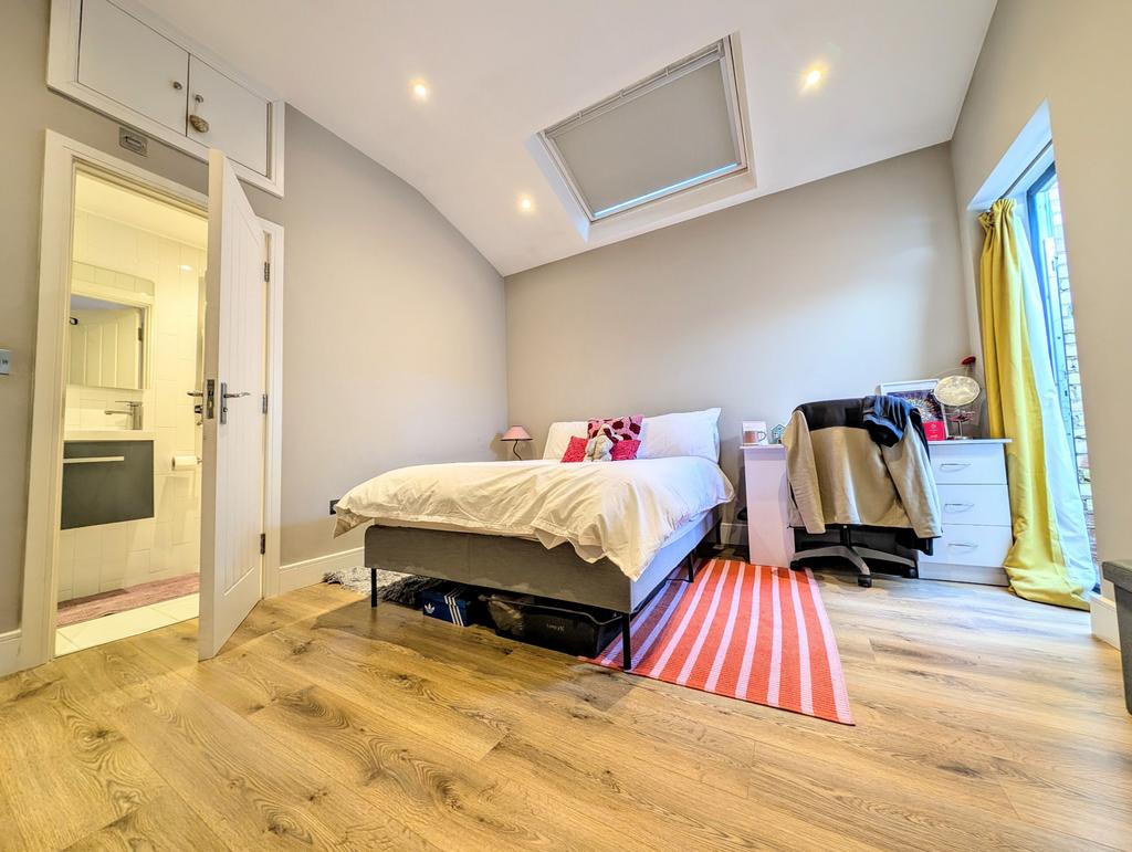 Room 4