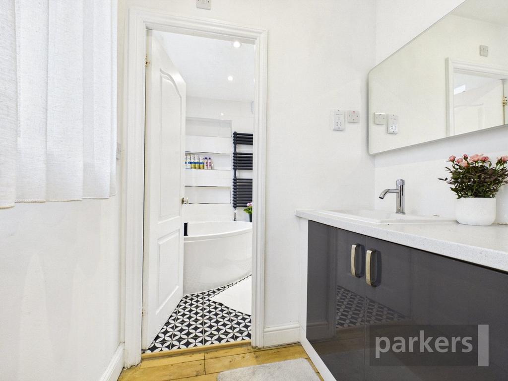 Ensuite
