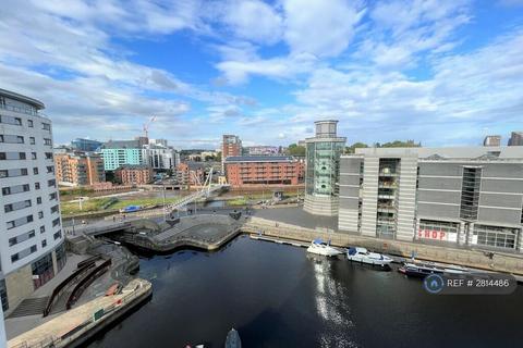 2 bedroom flat to rent, Mackenzie House, Leeds, LS10