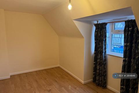undefined, Tattenham Crescent, Epsom, KT18
