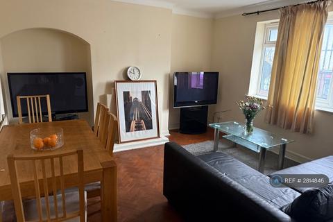 undefined, Tattenham Crescent, Epsom, KT18