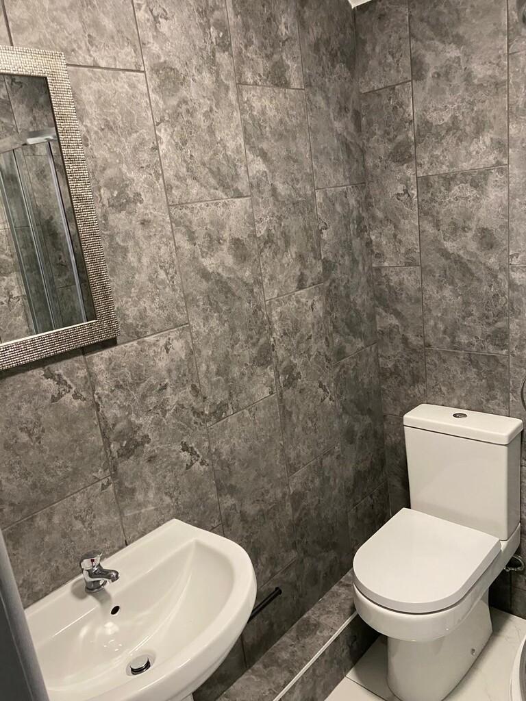 Ensuite bathroom