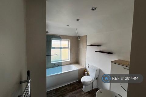 2 bedroom semi-detached house to rent, Limes Avenue, Melton Mowbray, LE13
