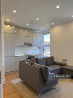 1 bedroom flat to rent, London, London, N12