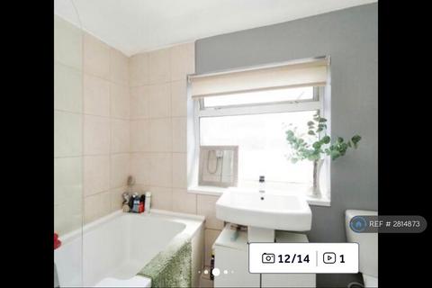 undefined, Main St, Sutton-In-Ashfield, NG17