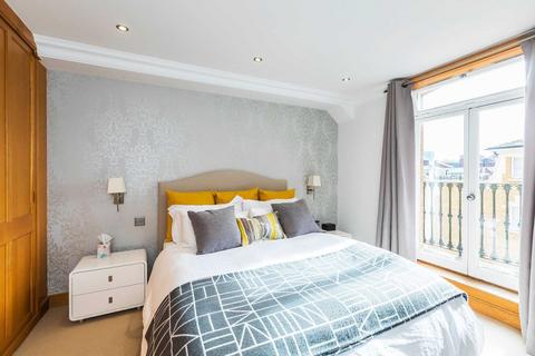 2 bedroom flat to rent, Devonshire House, 29 Lindsay Square, London, SW1V