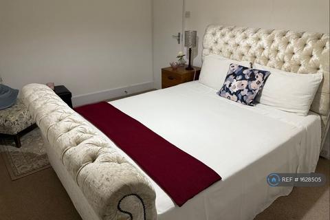 undefined, Cardiff Road, Reading, RG1