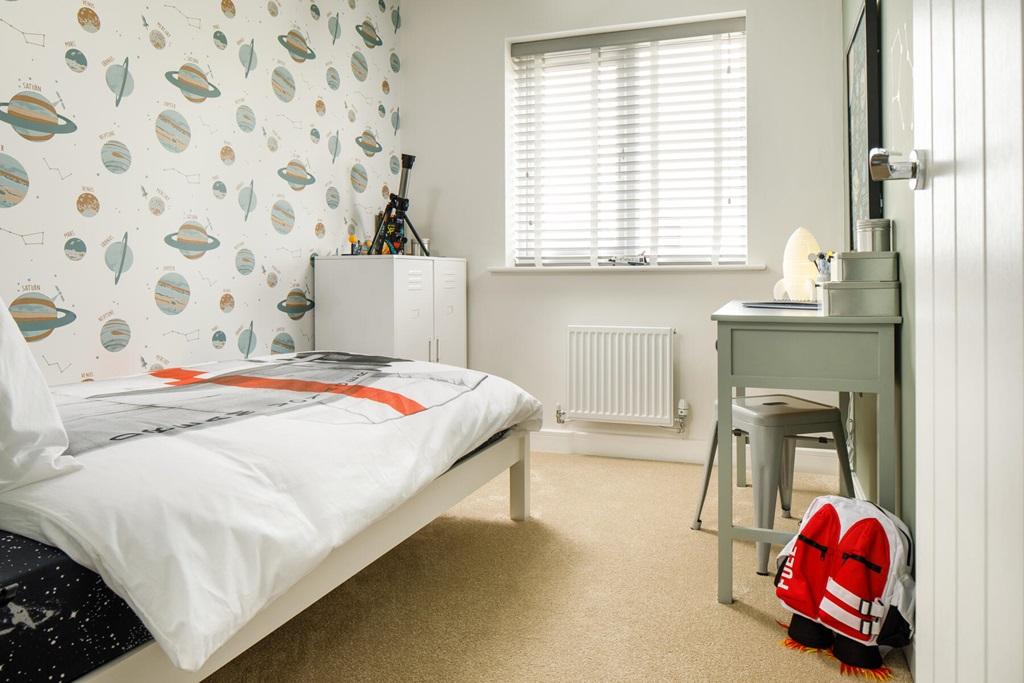 Single bedroom ideal for a child or perhaps...