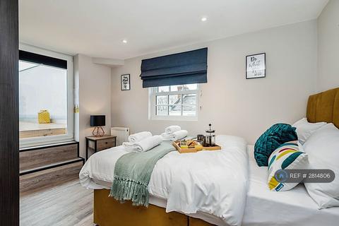 undefined, High Street, Cheltenham, GL50