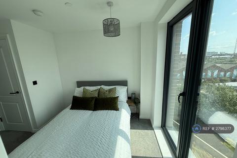 1 bedroom flat to rent, Springwell Gardens, Leeds, LS12
