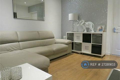 2 bedroom terraced house to rent, Cannon Road, Watford, WD18