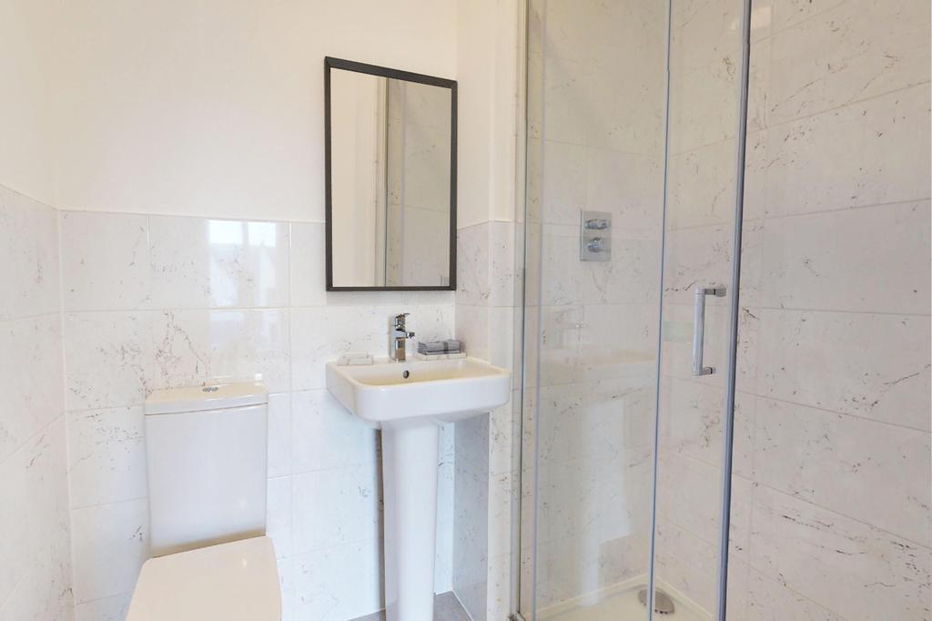 Plover Ensuite