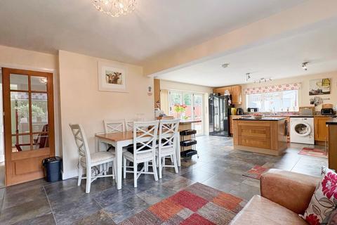 4 bedroom detached house for sale, School Road, Bristol BS36