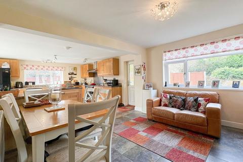 4 bedroom detached house for sale, School Road, Bristol BS36