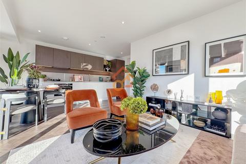 1 bedroom flat to rent, Halcyon House, 3 Eden place, London, E16