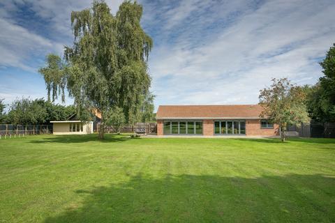 4 bedroom detached bungalow for sale, Harleston Road, Langmere, Diss