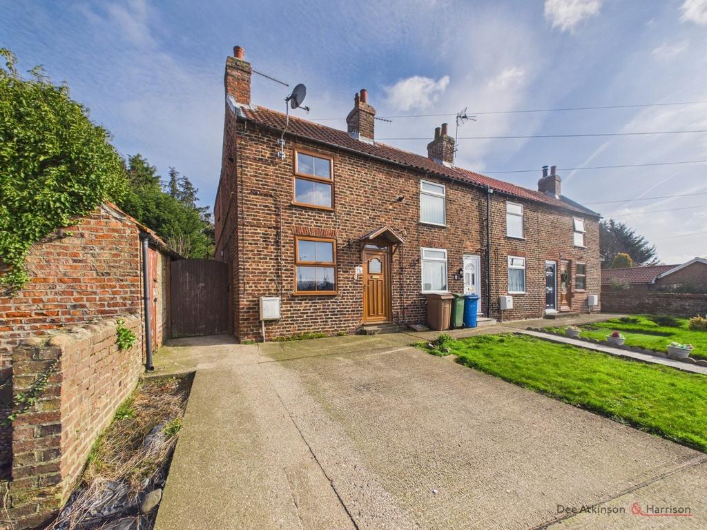 3 Bedroom End Terrace House - For Sale