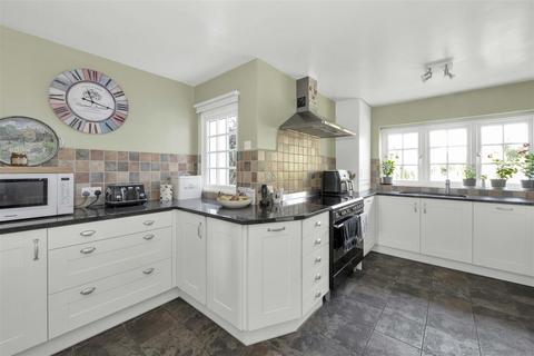 4 bedroom semi-detached house for sale, Kimpton Road, Blackmore End