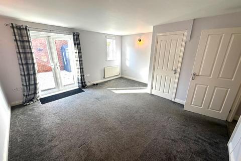 3 bedroom terraced house to rent, Eastbury Way, Swindon