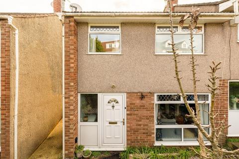 3 bedroom terraced house for sale, Kingscote Park, St George
