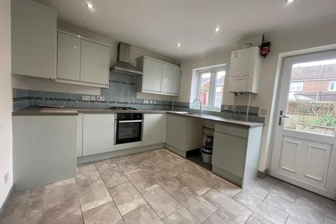 2 bedroom terraced house to rent, St Abbs Close, Victoria Dock HU9