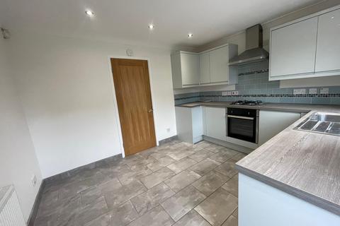 2 bedroom terraced house to rent, St Abbs Close, Victoria Dock HU9