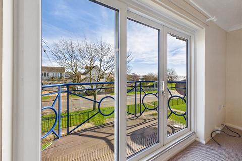 2 bedroom apartment for sale, Victoria Esplanade, West Mersea, Colchester, Essex, CO5