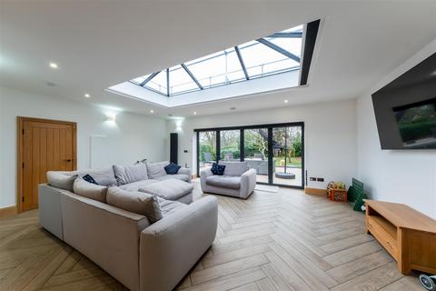 4 bedroom detached house for sale, Park Lane, Northwich CW8