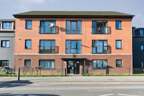 2 bedroom flat for sale, London Road, Grays