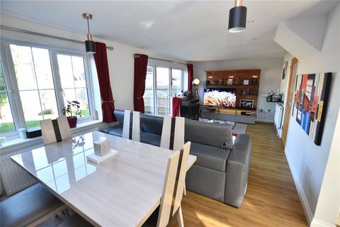 2 bedroom detached house for sale, Woodlands Road, Hampshire GU14