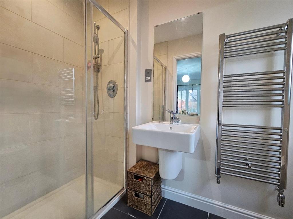 Bedroom 1 En-Suite