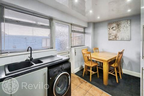 undefined, Eafield Avenue, Milnrow, OL16