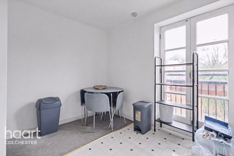 3 bedroom apartment to rent, Albany Gardens, COLCHESTER