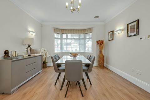 undefined, Jennings Close, Long Ditton, Surbiton, Surrey, KT6