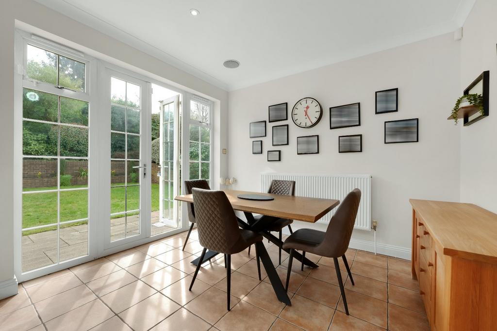 Breakfast Room