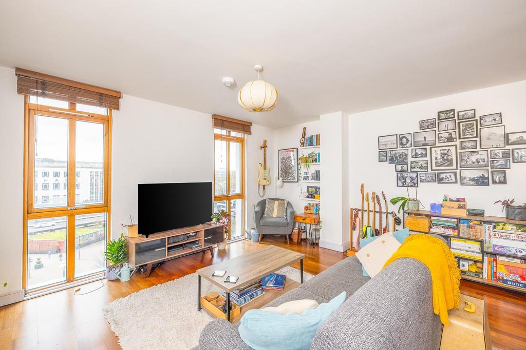 CHAR0893-HDR.jpg