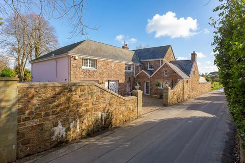 5 bedroom detached house for sale, Gracelands, Trinity