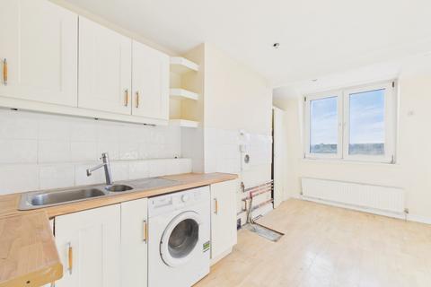 2 bedroom apartment for sale, Clifton Gardens, Kent CT20