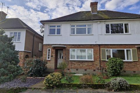 2 bedroom flat for sale, Holwell Place, Pinner