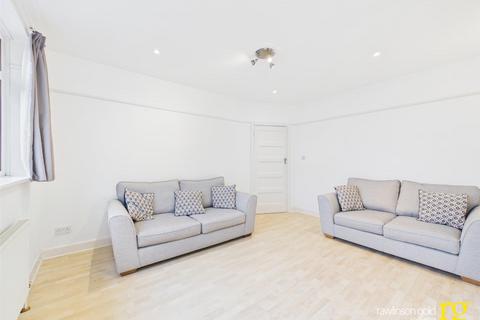 2 bedroom flat for sale, Holwell Place, Pinner