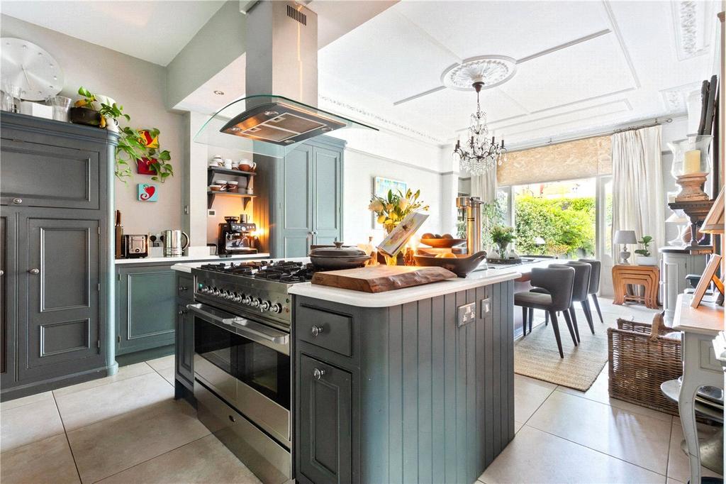 Kitchen/Dining