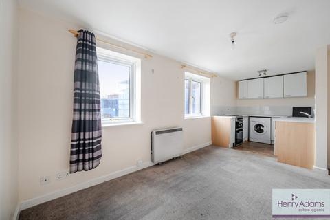 Studio for sale, Charles Street, Petersfield, GU32