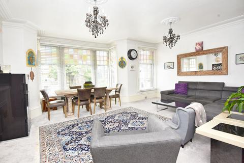 undefined, Flat 2, 18 East Parade, Harrogate, HG1 5LT