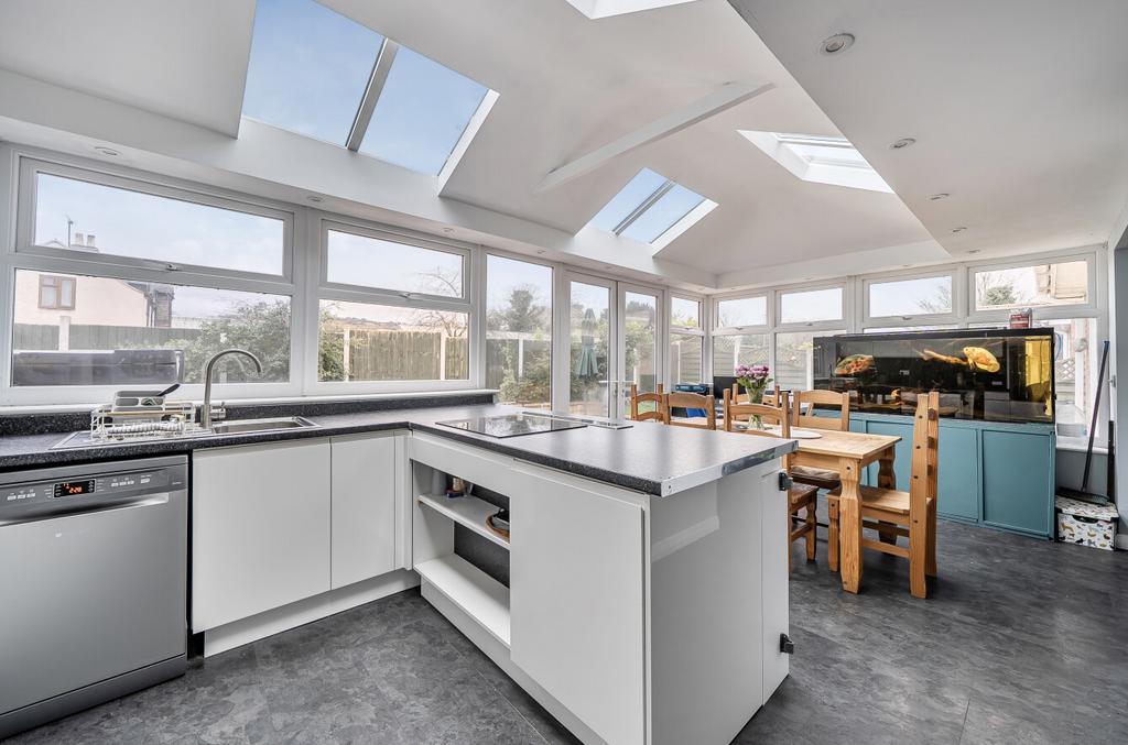 Kitchen/Breakfast