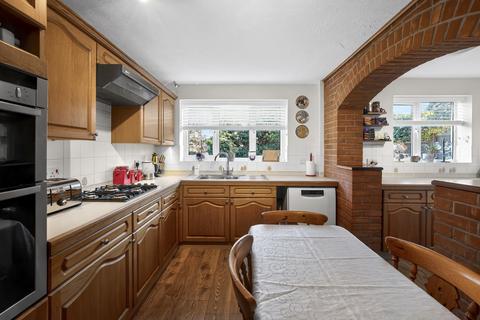 4 bedroom detached house for sale, Normandy Way, Bletchley, Milton Keynes, MK3
